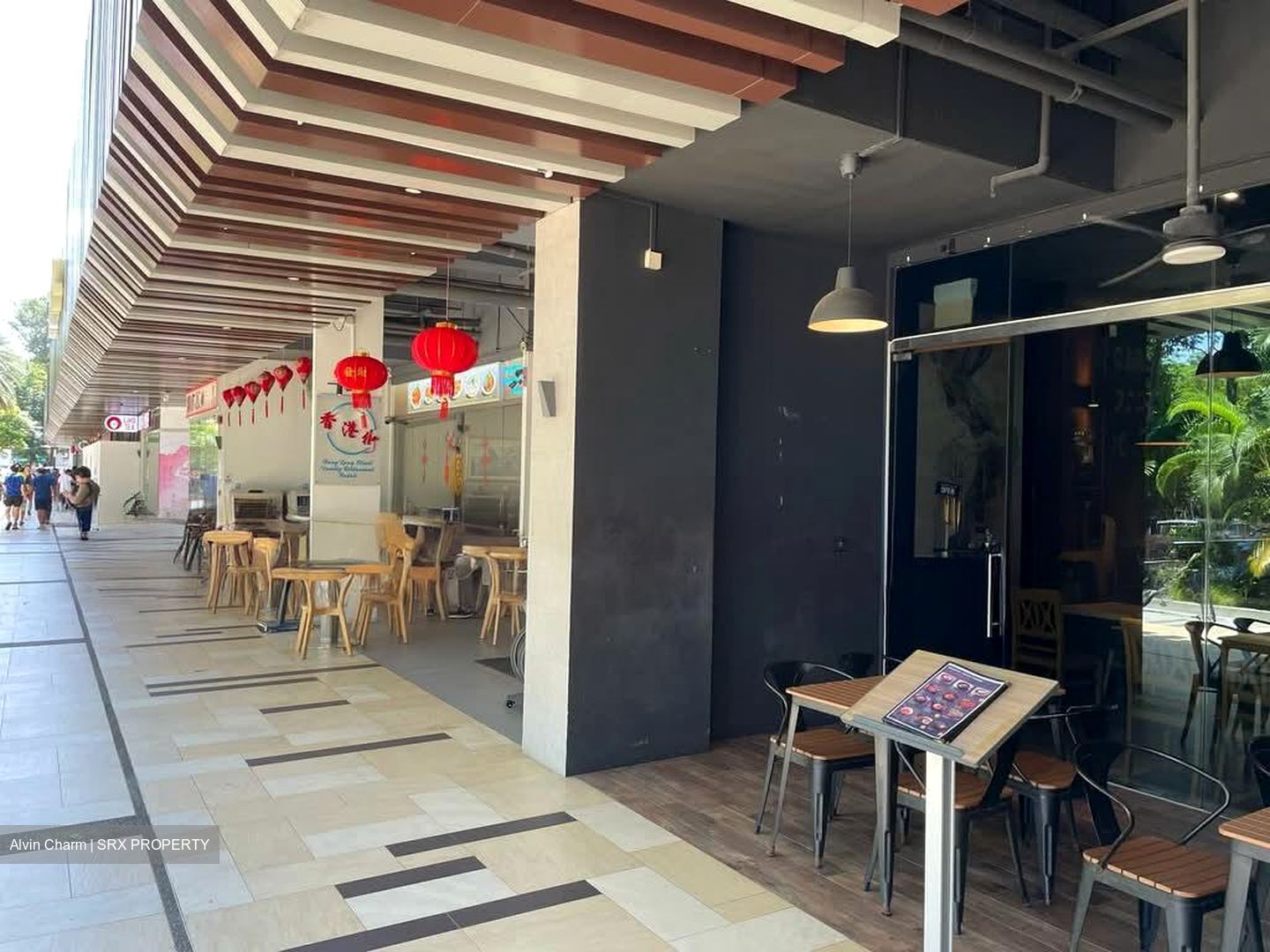 East Village (D16), Retail #548263751